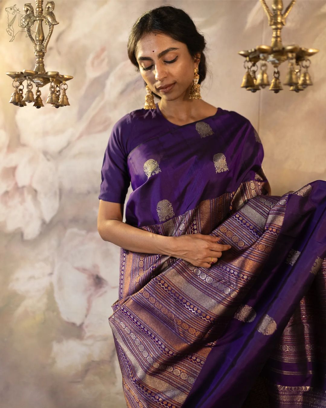 Purple Pure Soft Silk Saree With Engrossing Blouse Piece