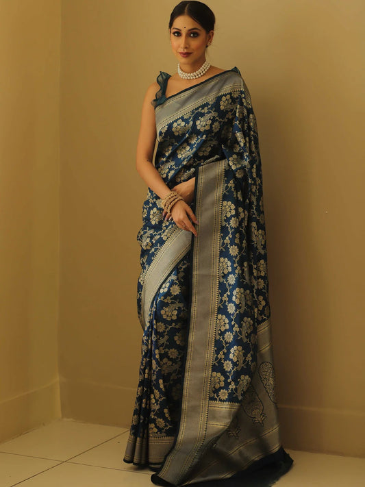 Rama Pure Soft Silk Saree With Engrossing Blouse Piece