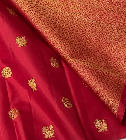 Red Pure Soft Silk Saree With Engrossing Blouse Piece