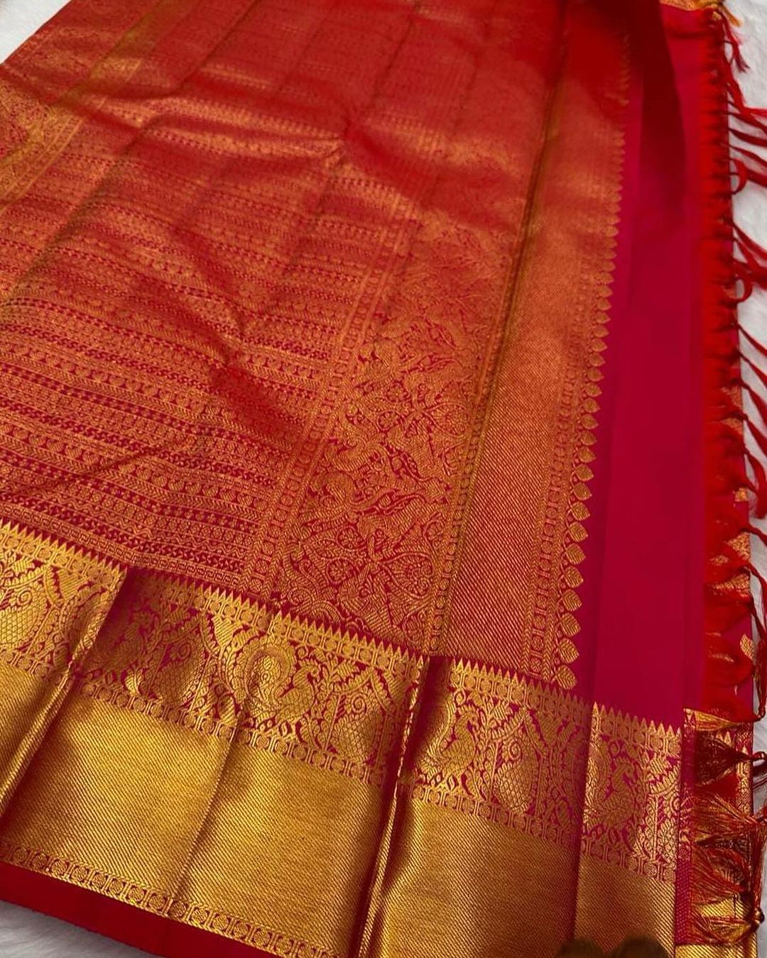 Red Pure Soft Semi Silk Saree With Attractive Blouse Piece