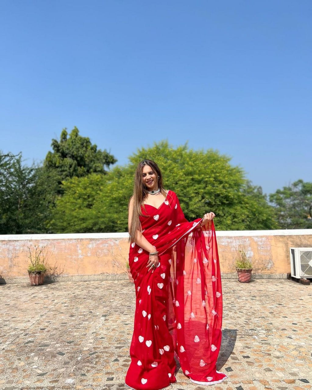 Red Ready to Wear Georgette Saree With Unstitched Blouse Piece