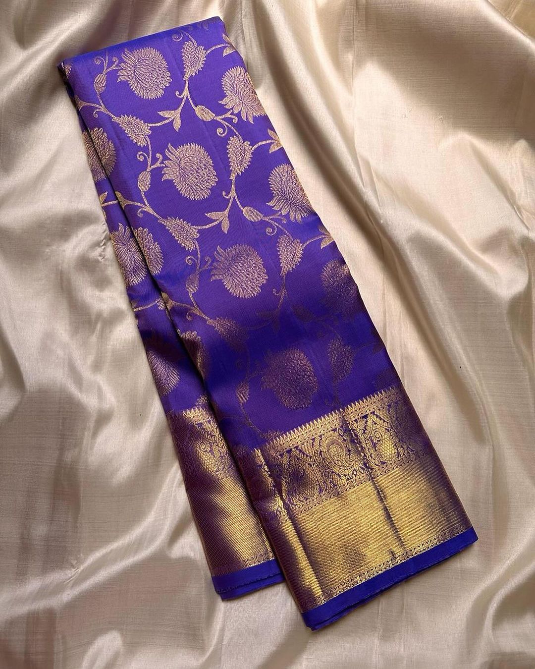 Royal Blue Pure Soft Semi Silk Saree With Attractive Blouse Piece