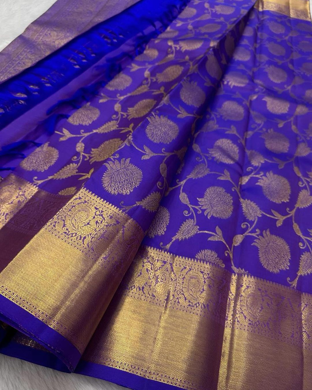 Royal Blue Pure Soft Semi Silk Saree With Attractive Blouse Piece