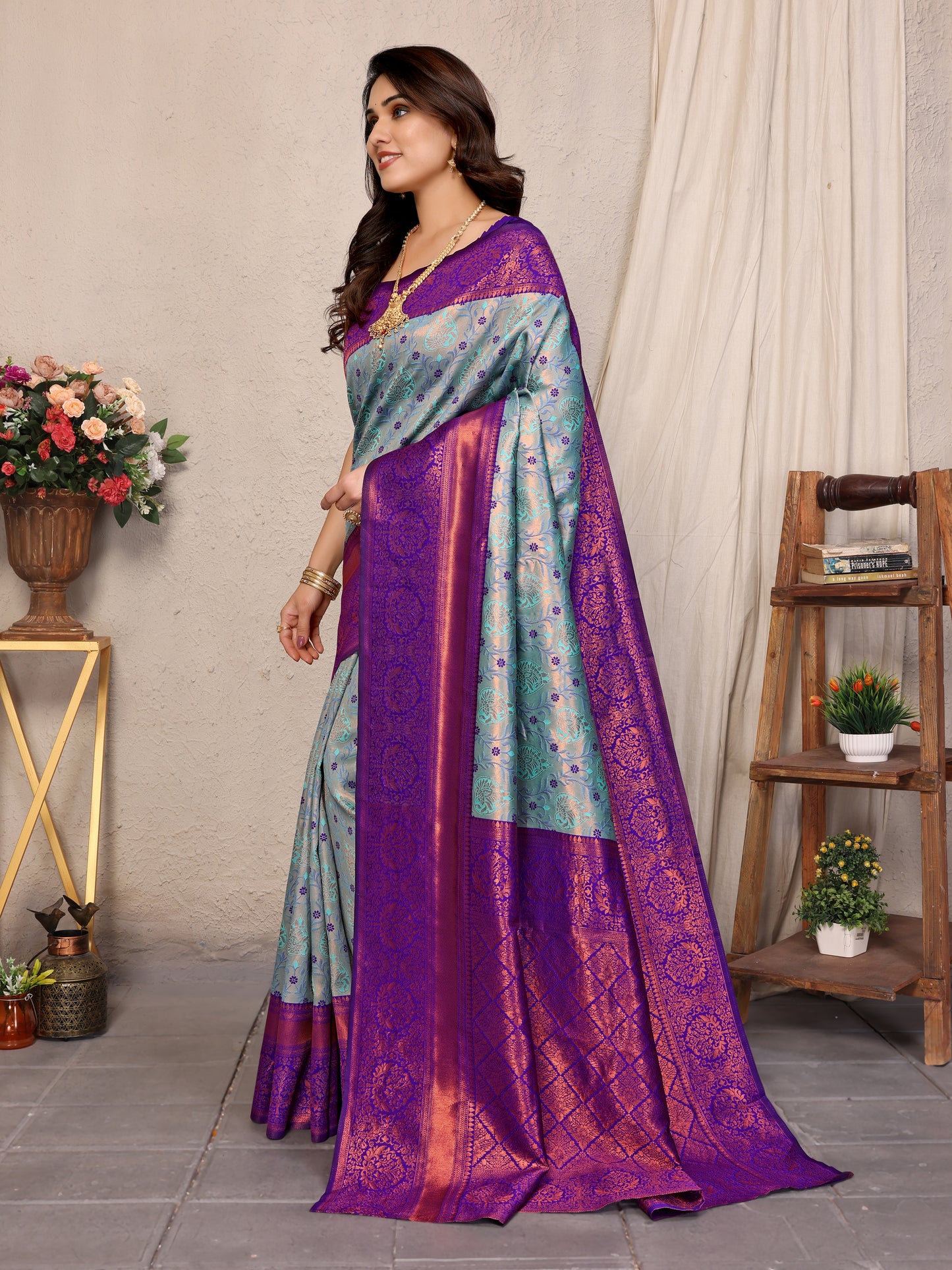 Sky Purple Pure Soft Banarasi Silk Saree With Engrossing Blouse Piece