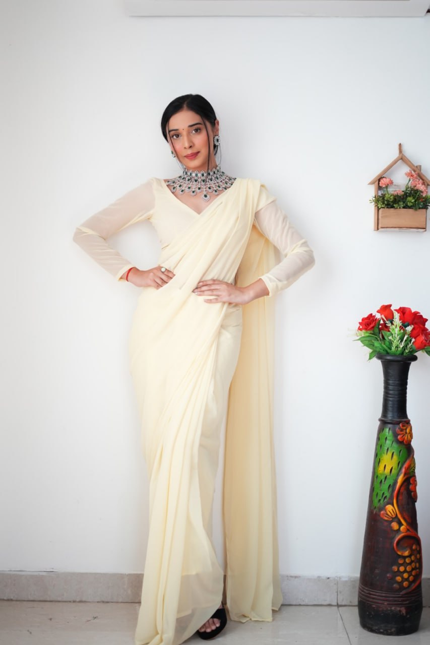 White Ready to Wear Georgette Saree With Unstitched Blouse Piece