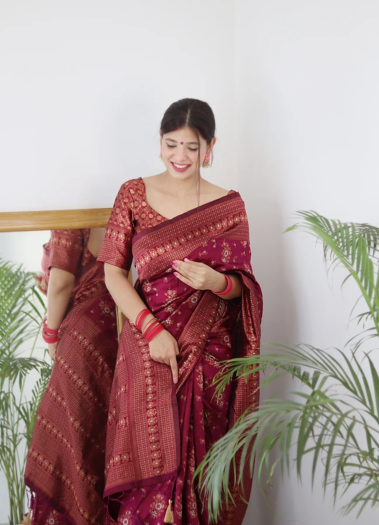 Wine Kanjivaram Pure Soft Semi Silk Saree With Unstiched Attractive Blouse Piece