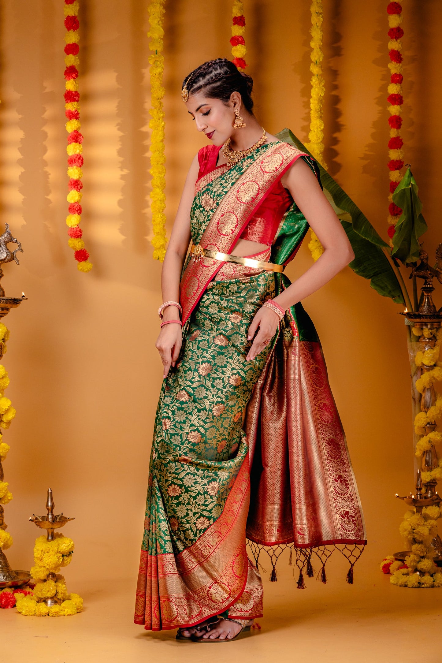 Red-B.Green Pure Soft Silk Saree With Engrossing Blouse Piece