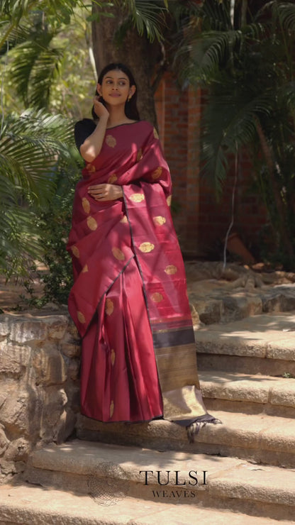 Maroon Pure Soft Silk Saree With Engrossing Blouse Piece