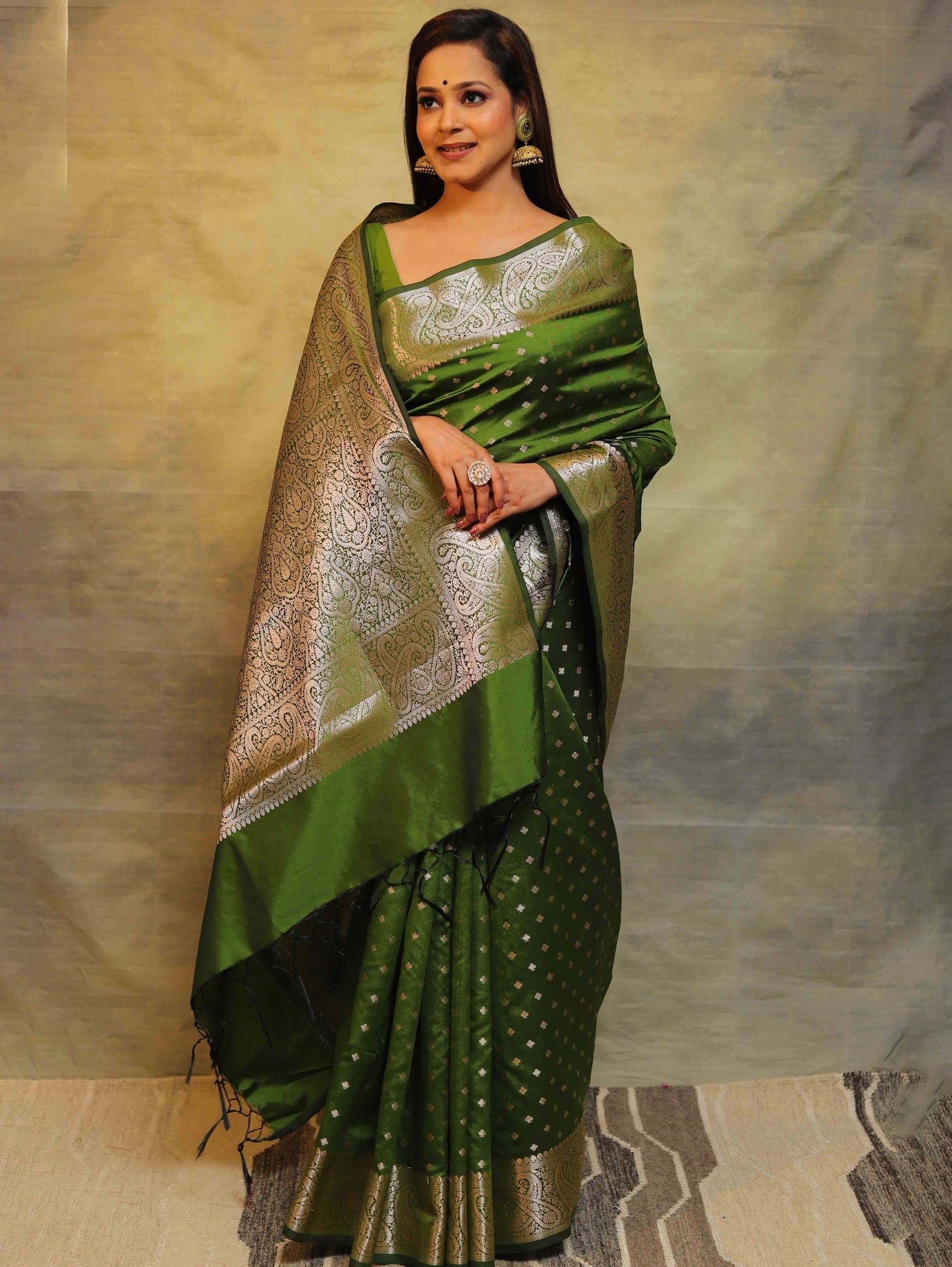 Mehendi Pure Soft Semi Silk Saree With Attractive Blouse Piece