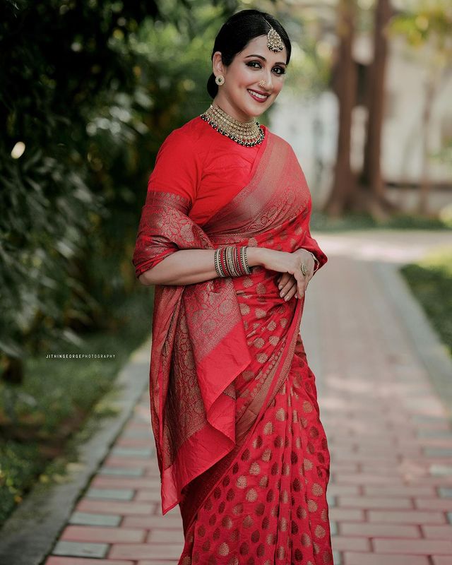 Red Pure Soft Silk Saree With Lovely Blouse Piece