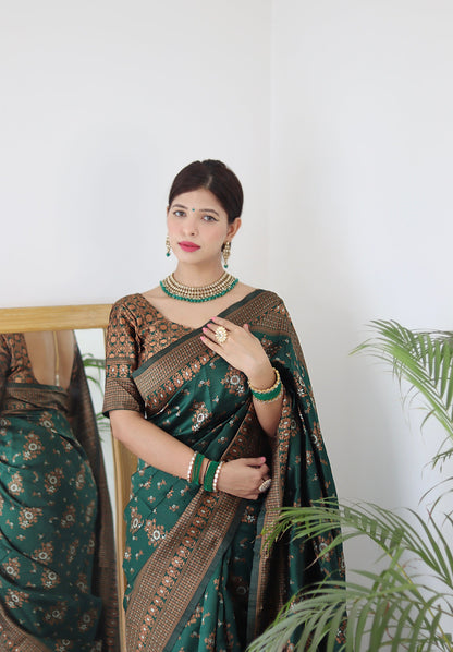 Green Pure Soft Silk Saree With Twirling Blouse Piece