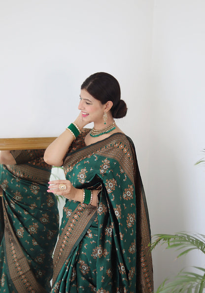 Green Pure Soft Silk Saree With Twirling Blouse Piece