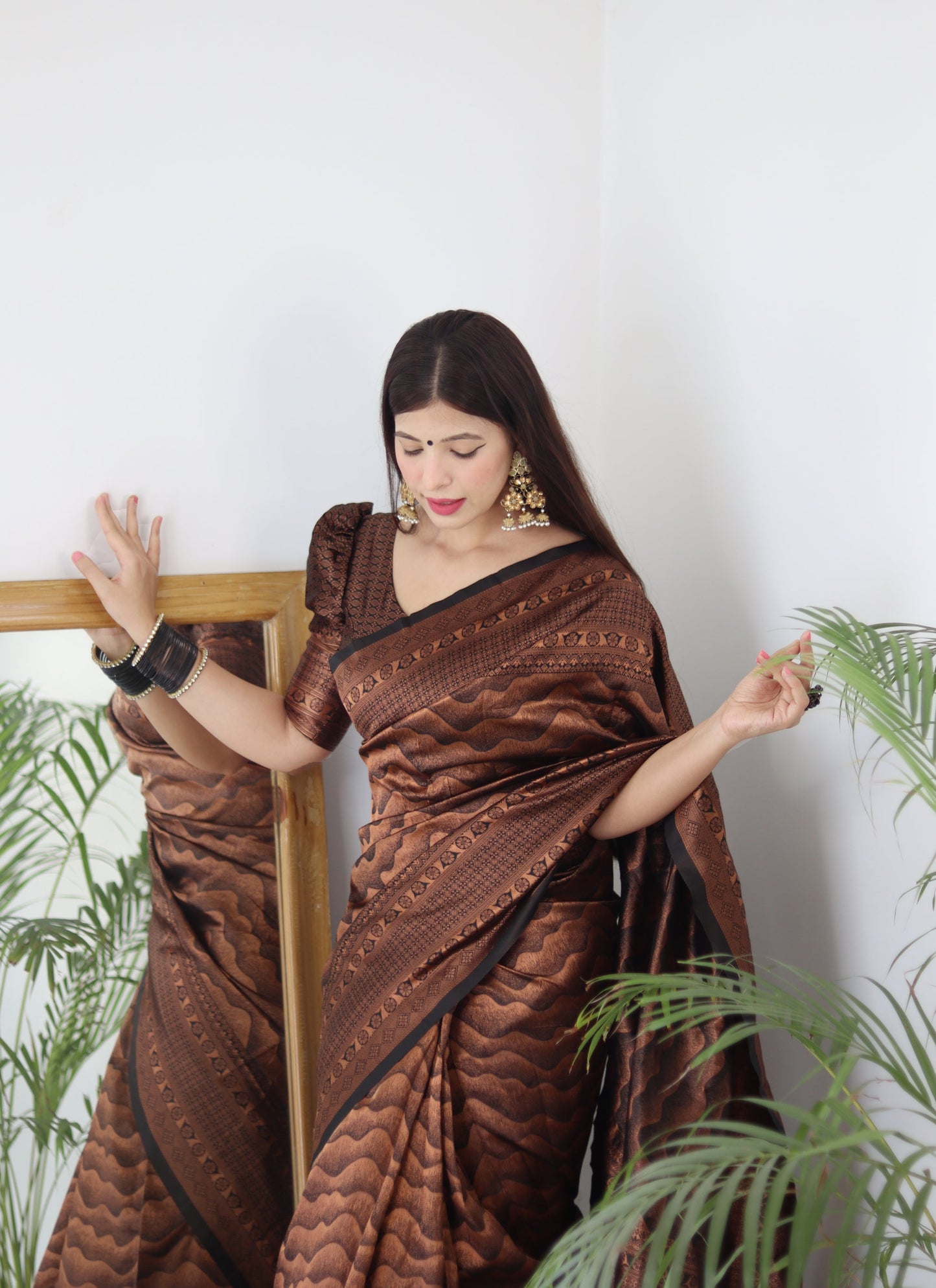 Black Pure Soft Silk Saree With Twirling Blouse Piece