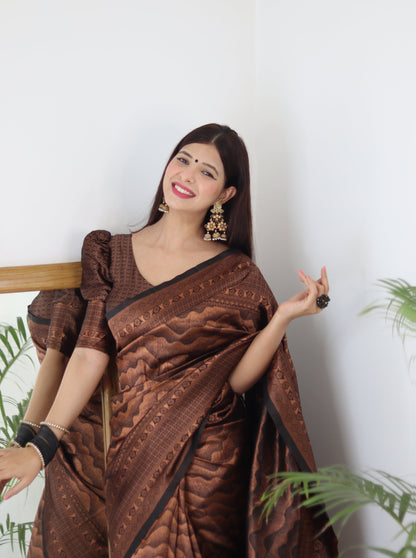 Black Pure Soft Silk Saree With Twirling Blouse Piece