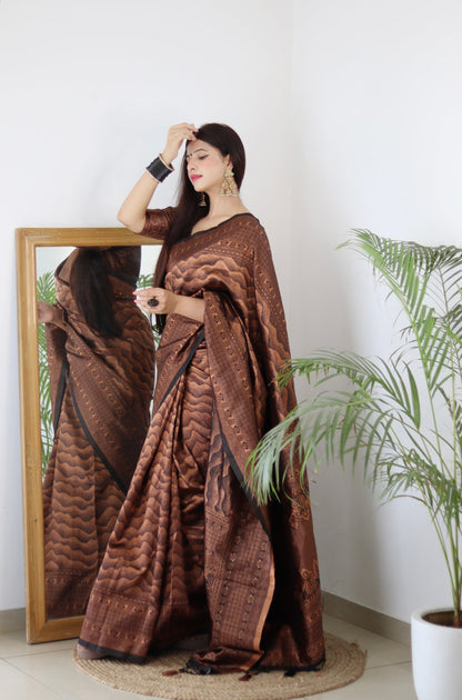 Black Pure Soft Silk Saree With Twirling Blouse Piece