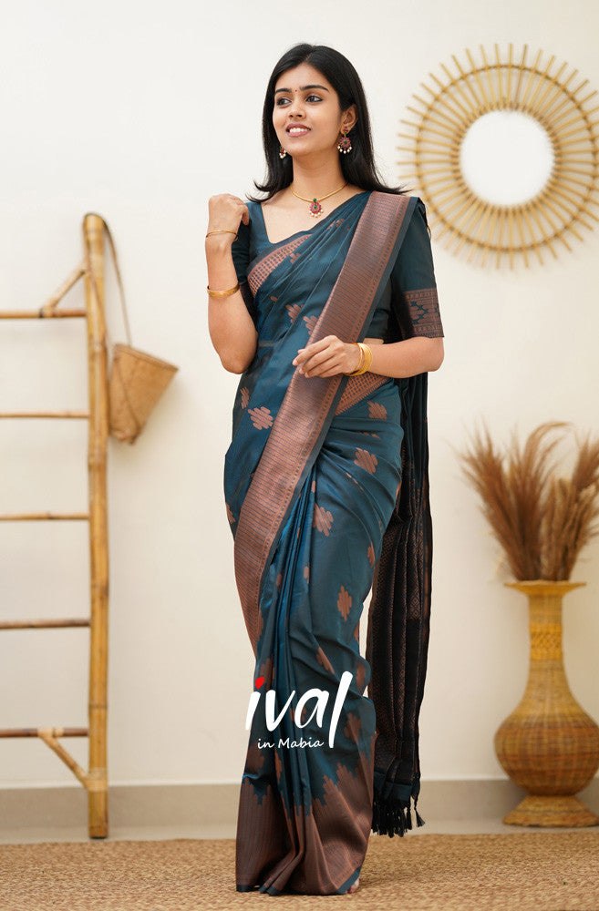 Teal Blue Pure Soft Silk Saree With Confounding Blouse Piece