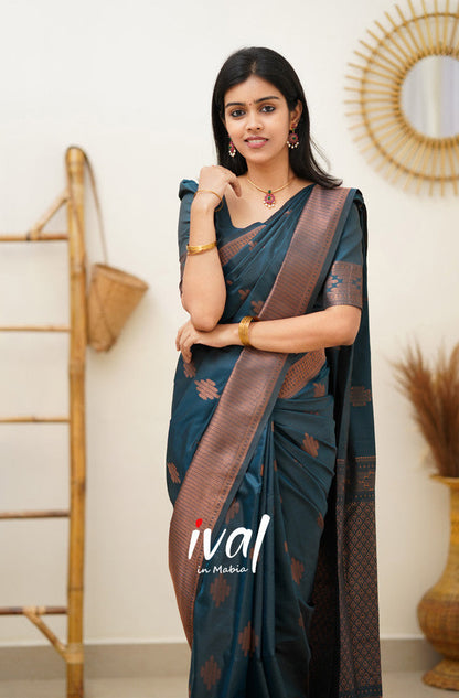 Teal Blue Pure Soft Silk Saree With Confounding Blouse Piece