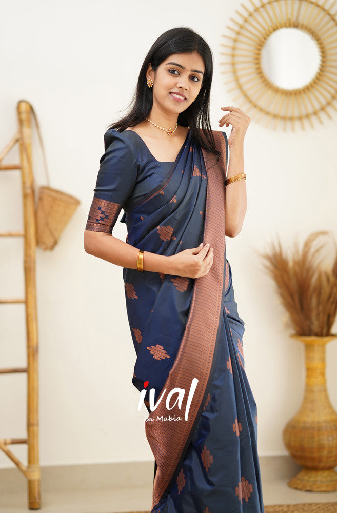 Navy Blue Pure Soft Silk Saree With Confounding Blouse Piece