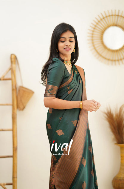 Dark Green Pure Soft Silk Saree With Confounding Blouse Piece