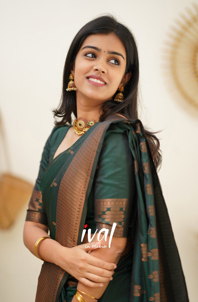 Dark Green Pure Soft Silk Saree With Confounding Blouse Piece