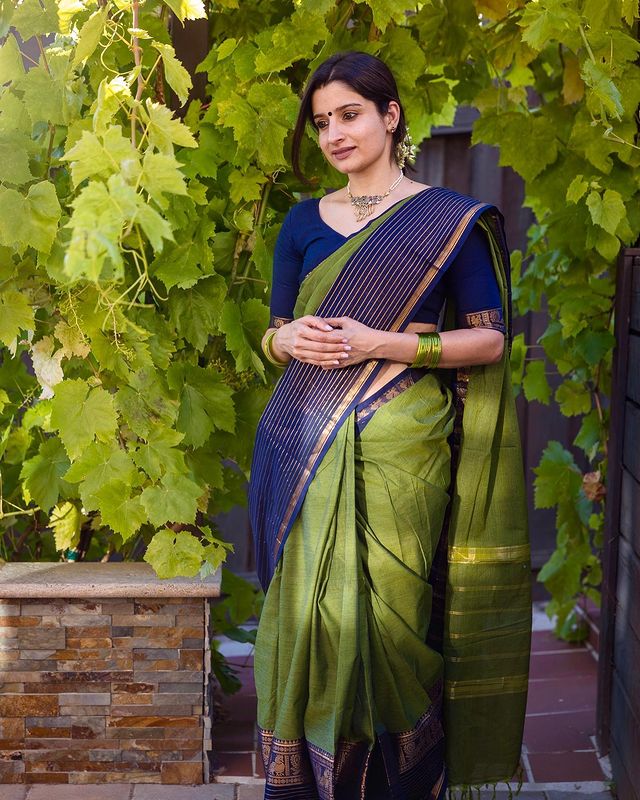 Parrot Green With Royal BLue Combination Pure Soft Semi Silk Saree With Attractive Blouse Piece