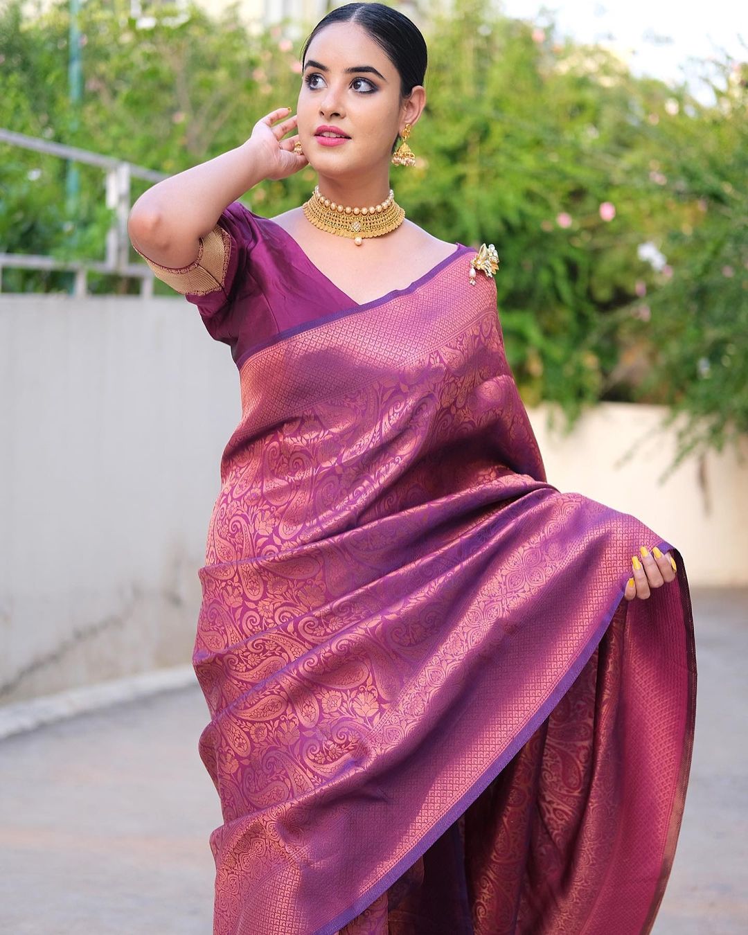 Snazzy Magenta Pure Soft Silk Saree With Confounding Blouse Piece