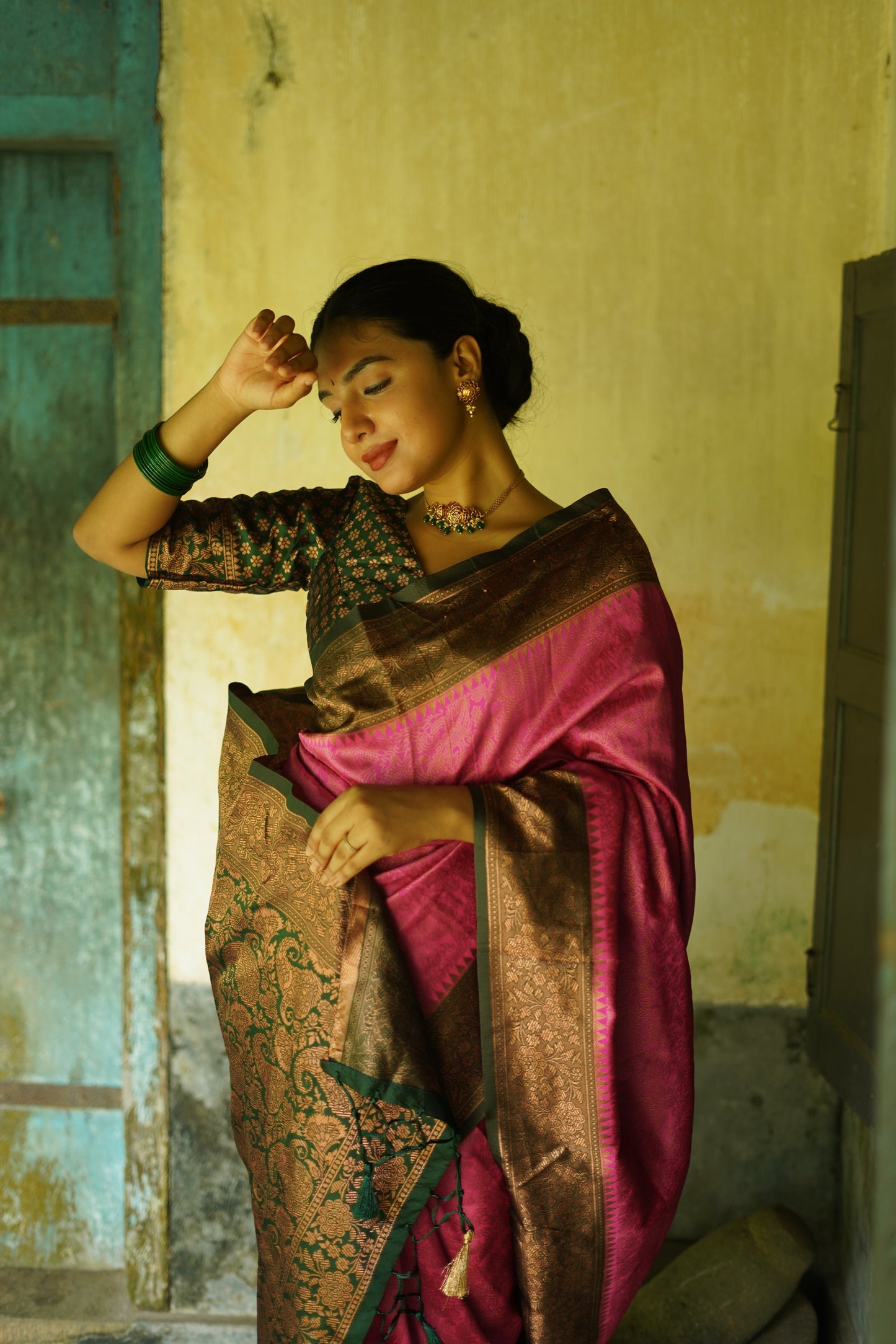 Pink Pure Soft Silk Saree With Twirling Blouse Piece