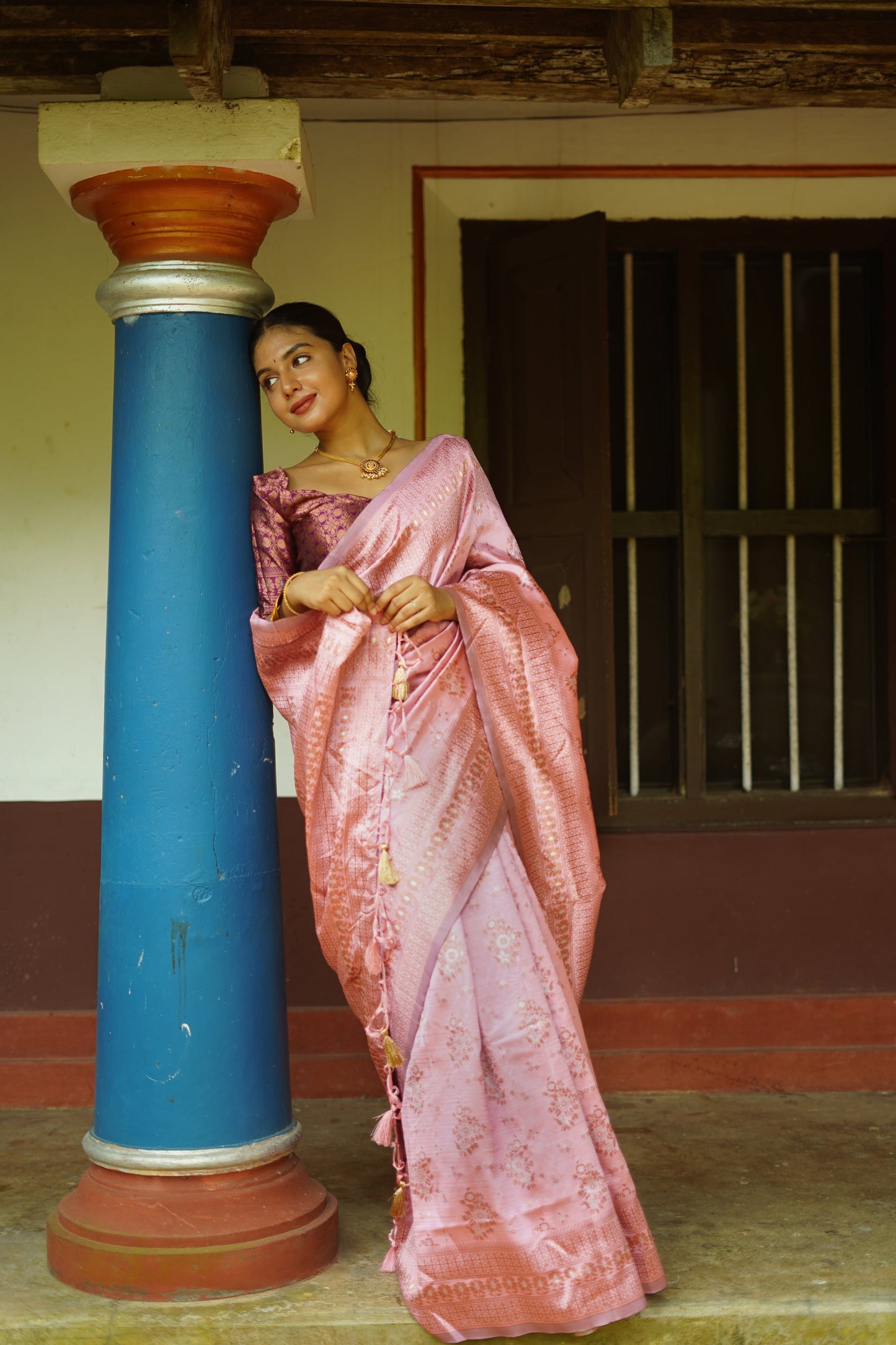 Baby Pink Pure Soft Silk Saree With Twirling Blouse Piece