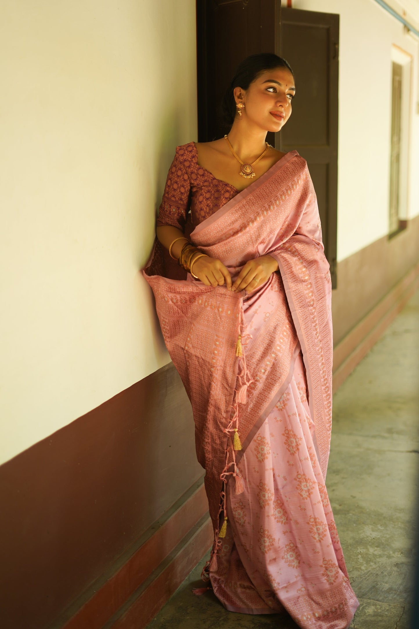 Baby Pink Pure Soft Silk Saree With Twirling Blouse Piece