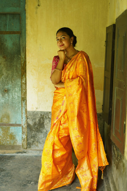 Yellow Pure Soft Silk Saree With Twirling Blouse Piece