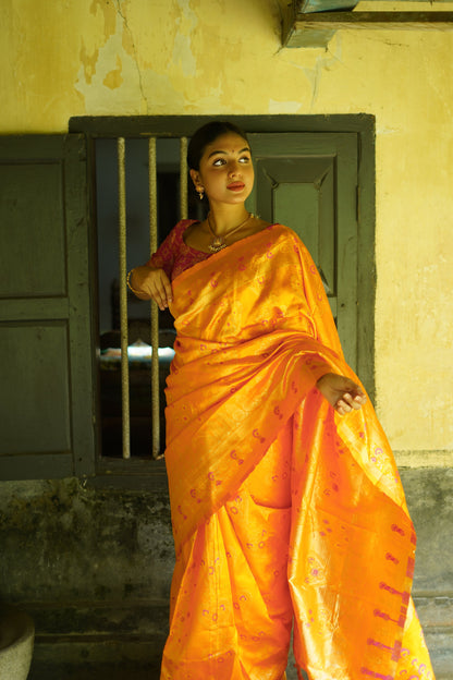 Yellow Pure Soft Silk Saree With Twirling Blouse Piece