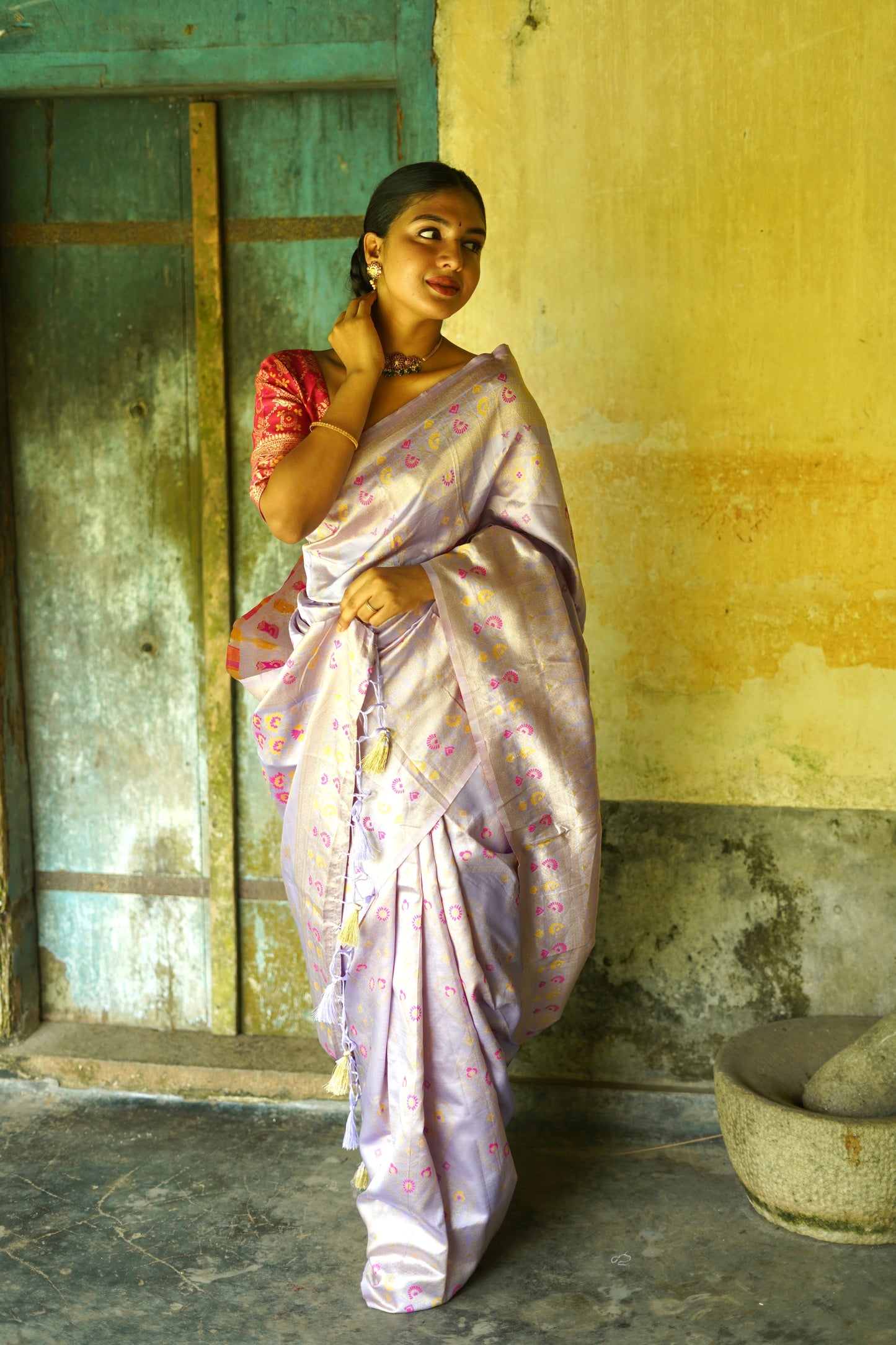 Lavender  Pure Soft Silk Saree With Twirling Blouse Piece