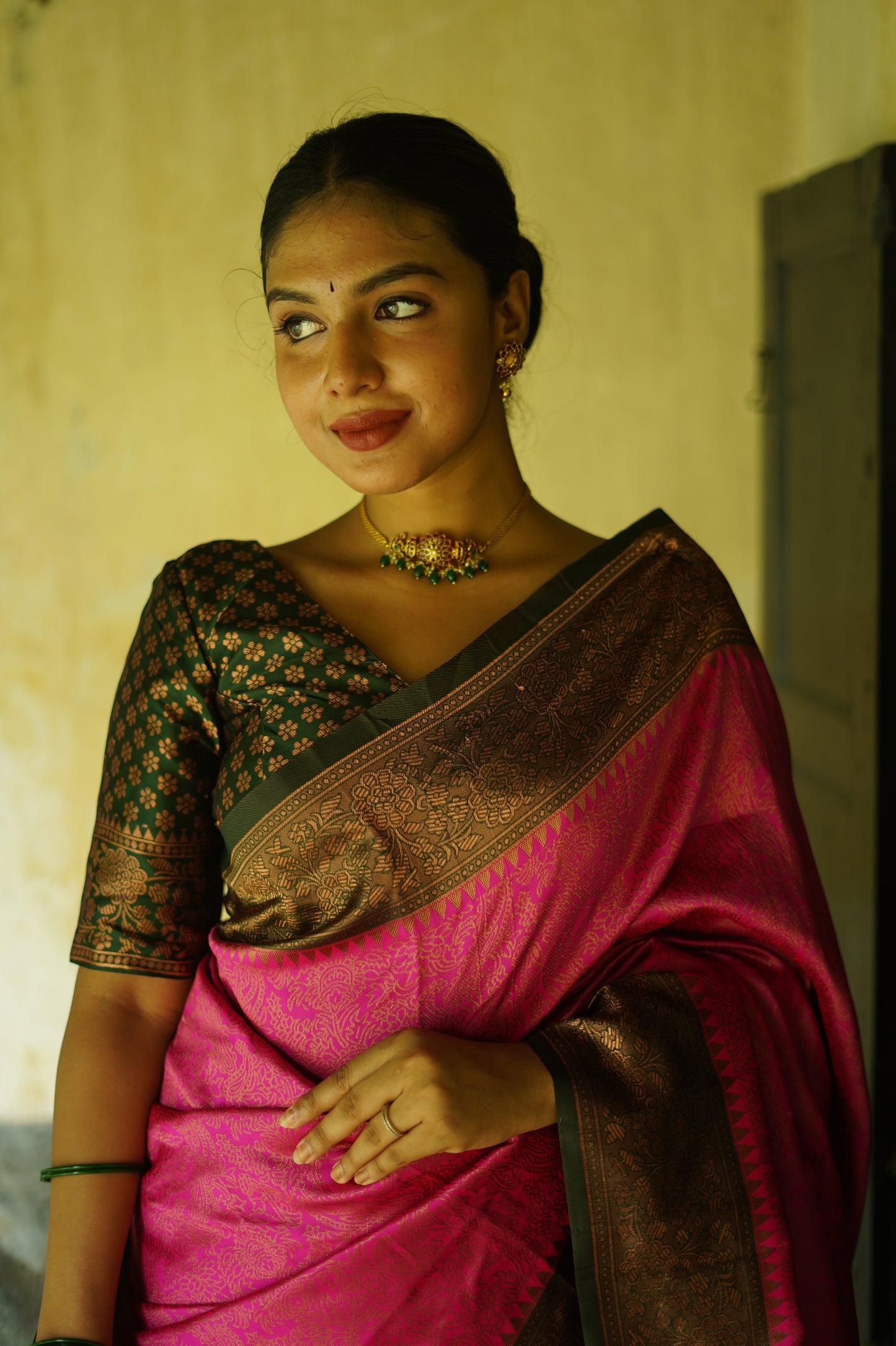 Pink Pure Soft Silk Saree With Twirling Blouse Piece