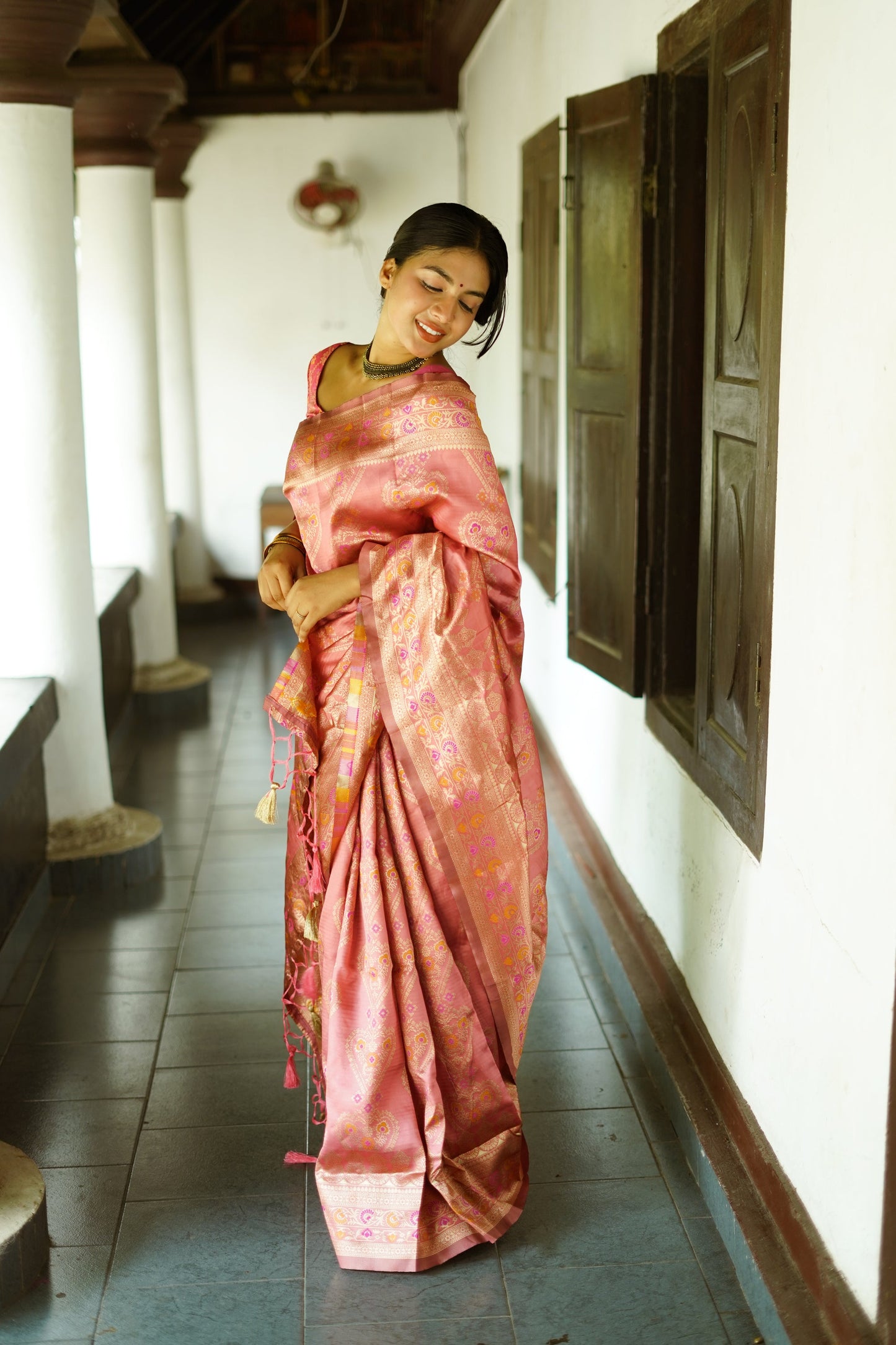 Orchid Pink Pure Soft Silk Saree With Twirling Blouse Piece