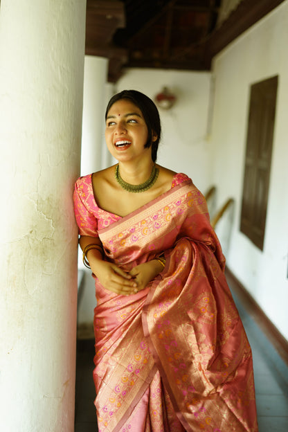 Orchid Pink Pure Soft Silk Saree With Twirling Blouse Piece