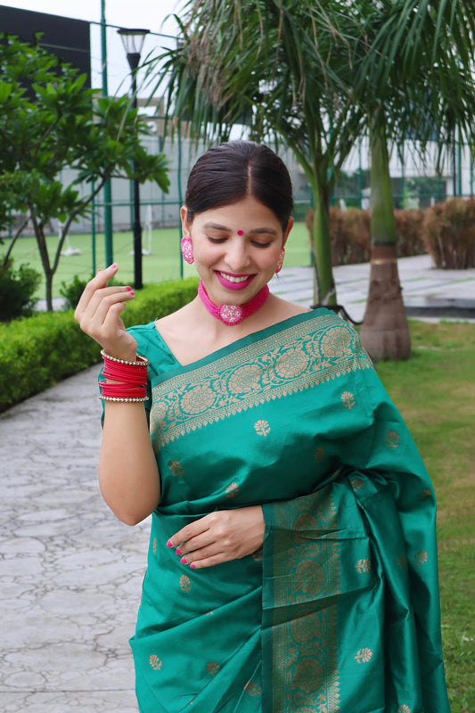 Green Pure Soft Silk Saree With Magnific Blouse Piece