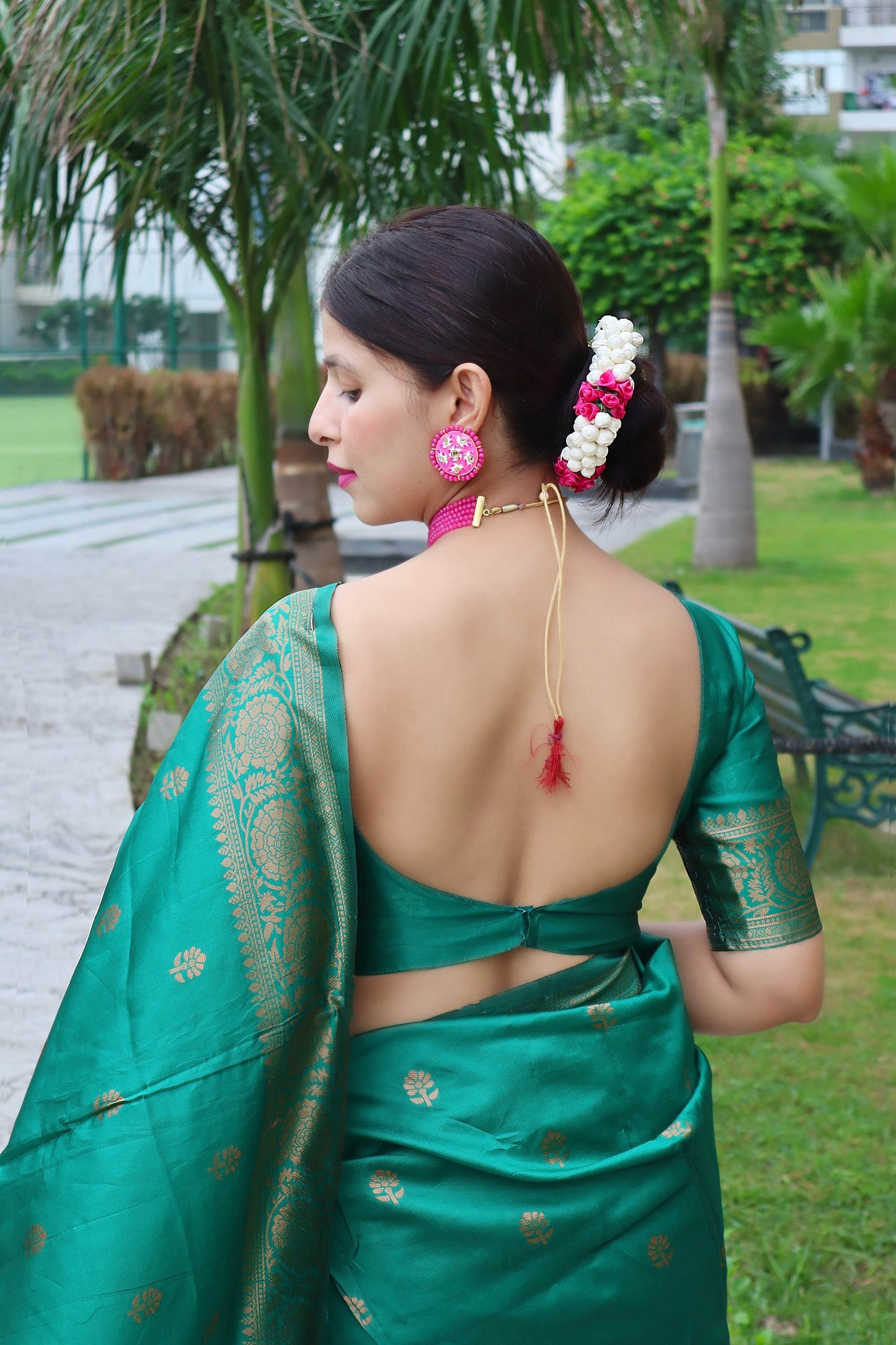 Green Pure Soft Silk Saree With Magnific Blouse Piece