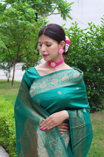 Green Pure Soft Silk Saree With Magnific Blouse Piece