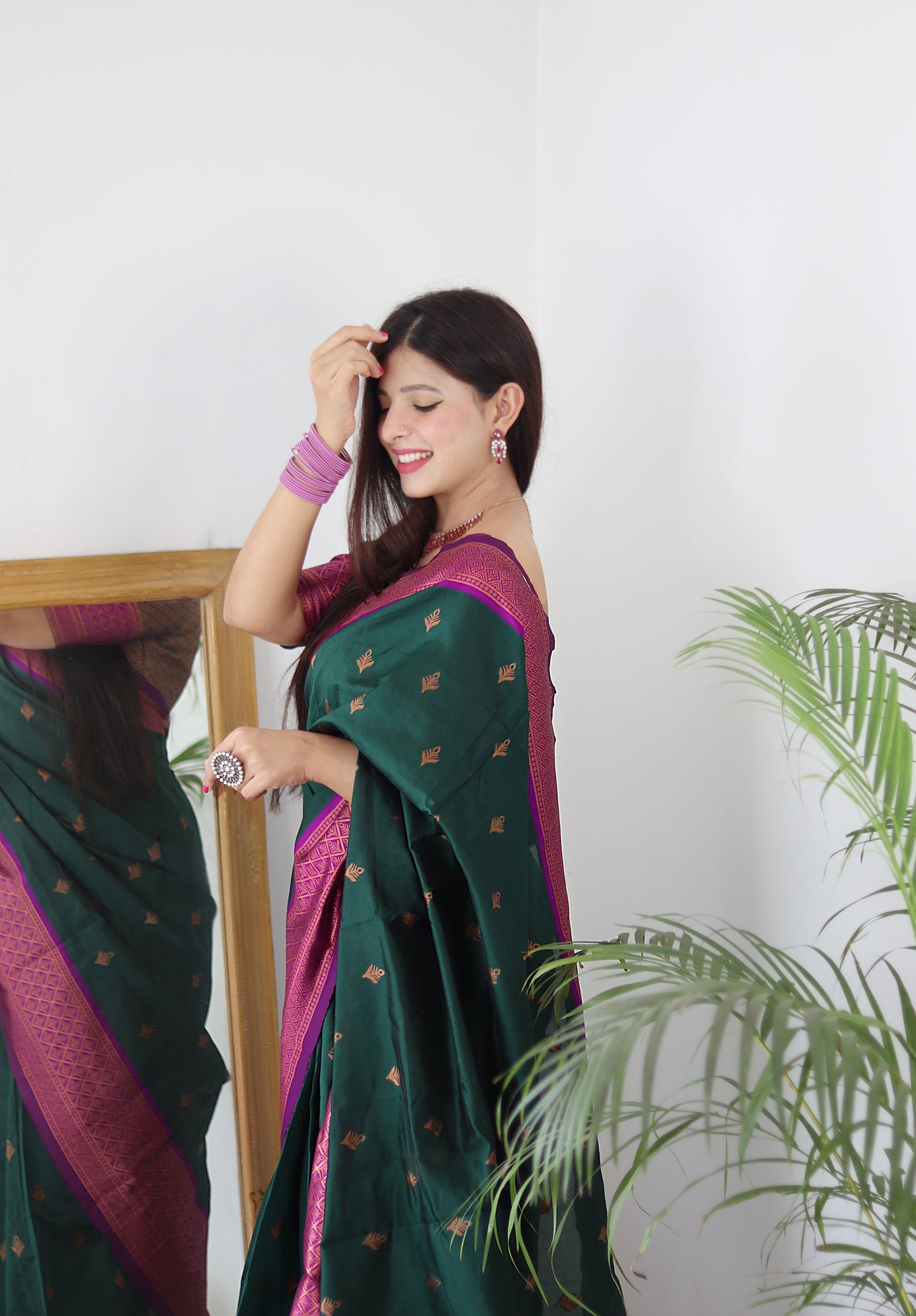 Bottle Green & Magenta Combination Pure Soft Silk Saree Stylish Blouse Piece