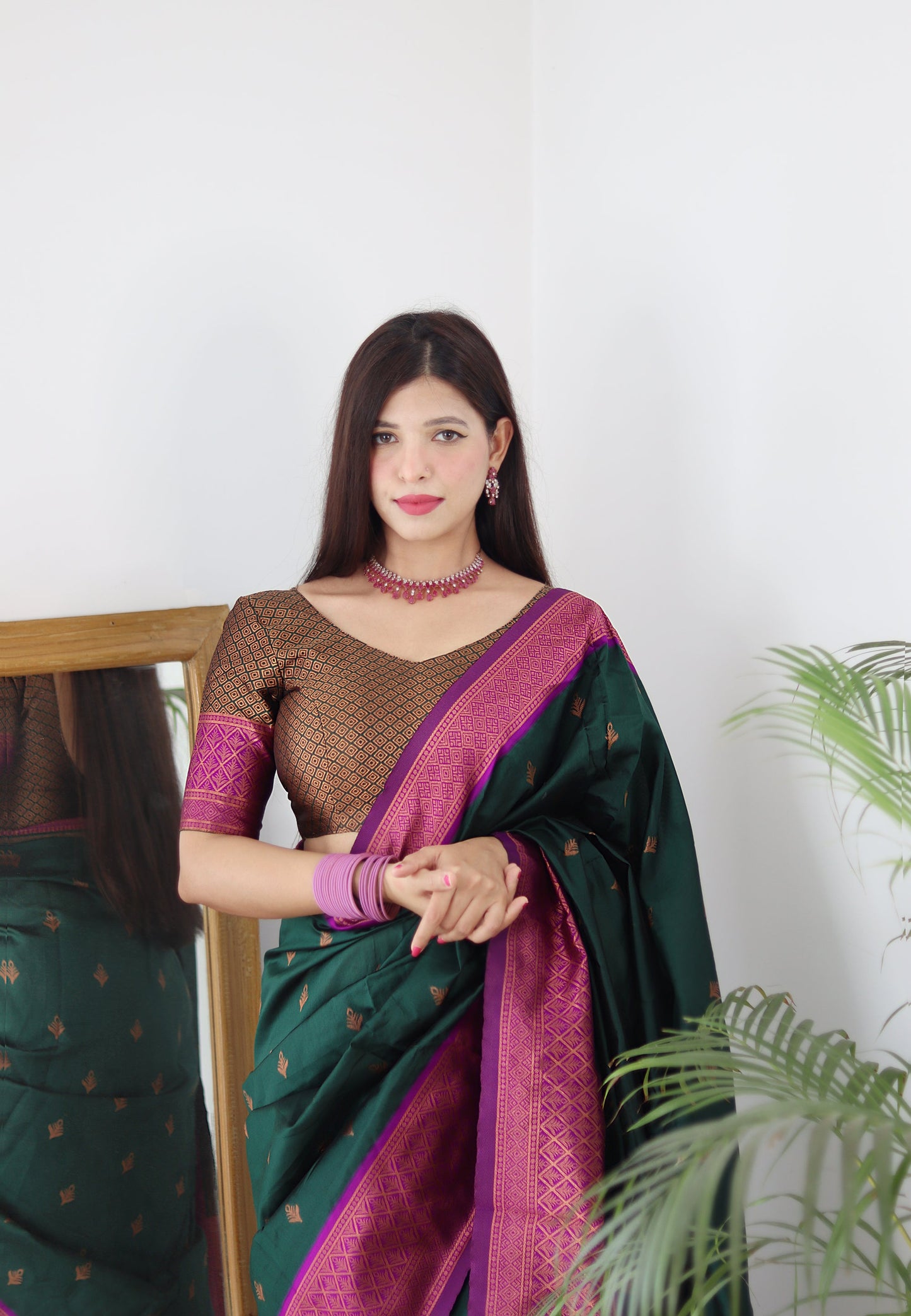 Bottle Green & Magenta Combination Pure Soft Silk Saree Stylish Blouse Piece