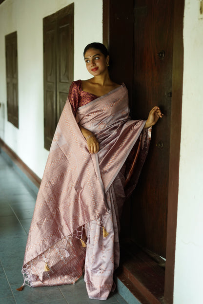 Lavender Pure Soft Silk Saree With Twirling Blouse Piece