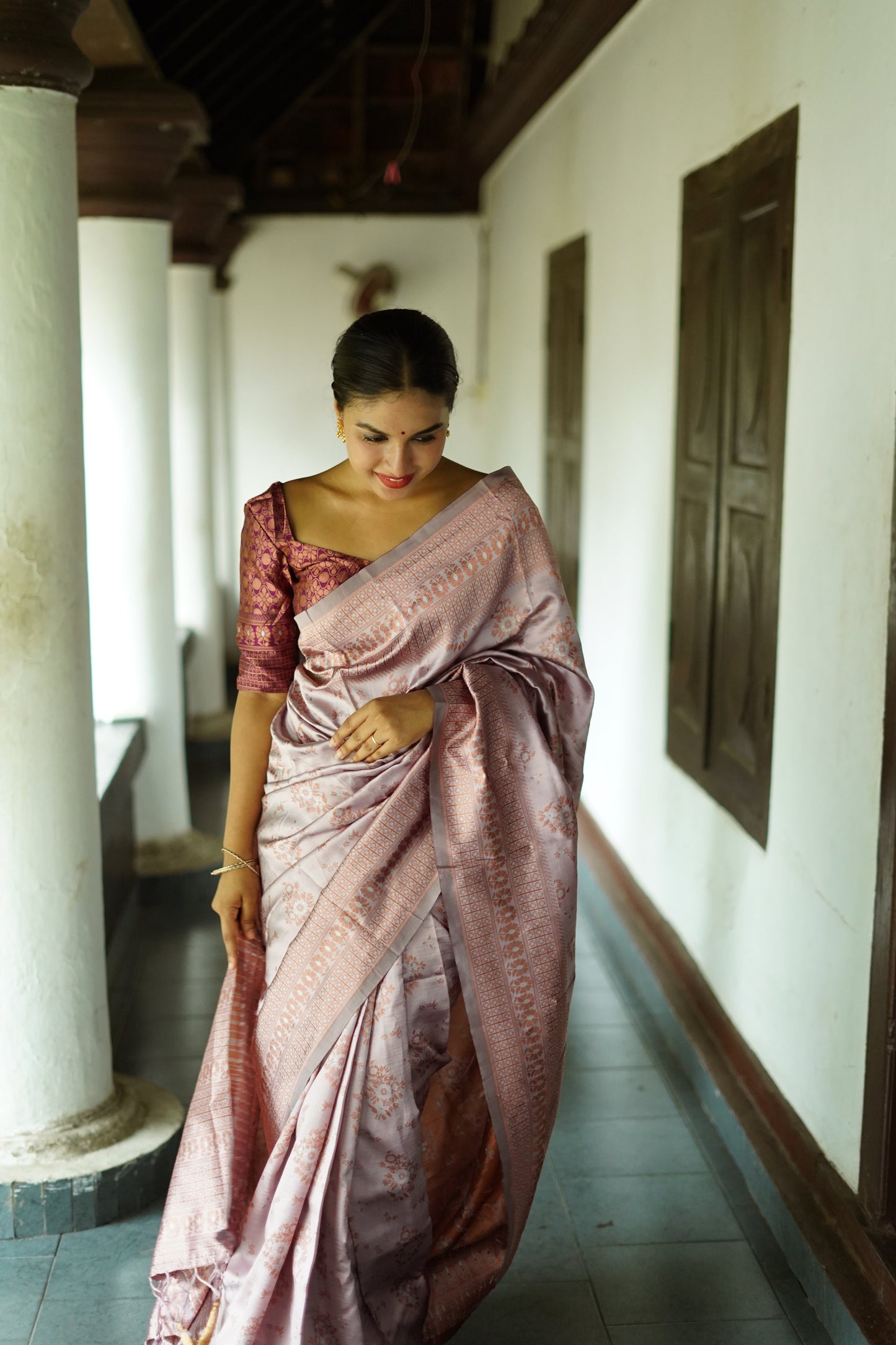 Lavender Pure Soft Silk Saree With Twirling Blouse Piece