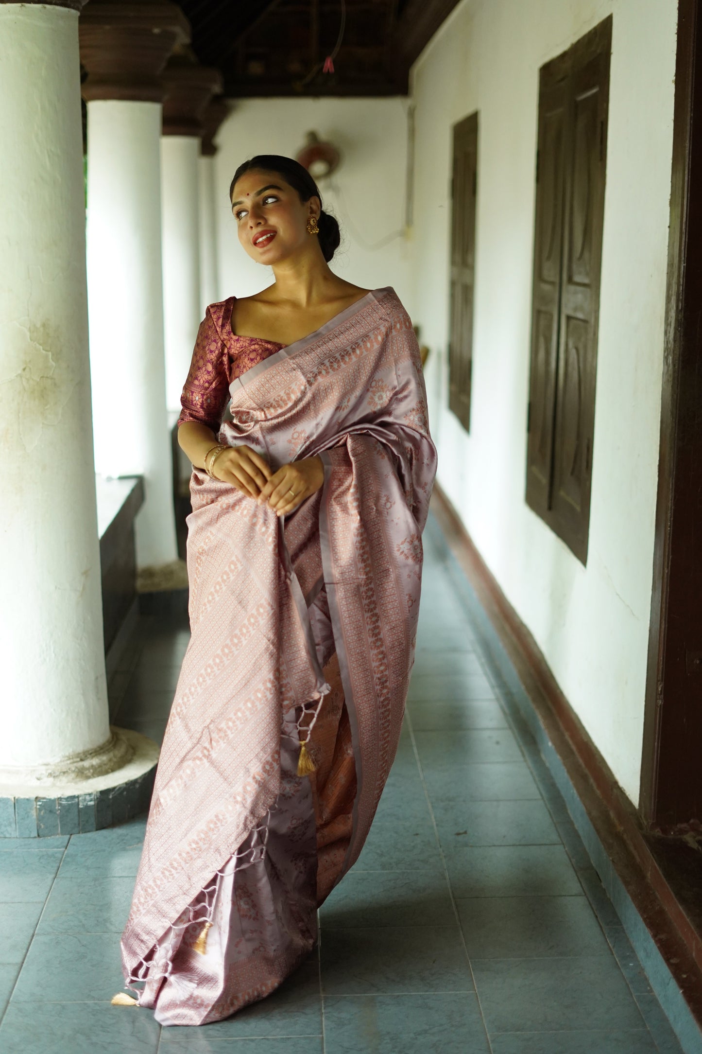 Lavender Pure Soft Silk Saree With Twirling Blouse Piece