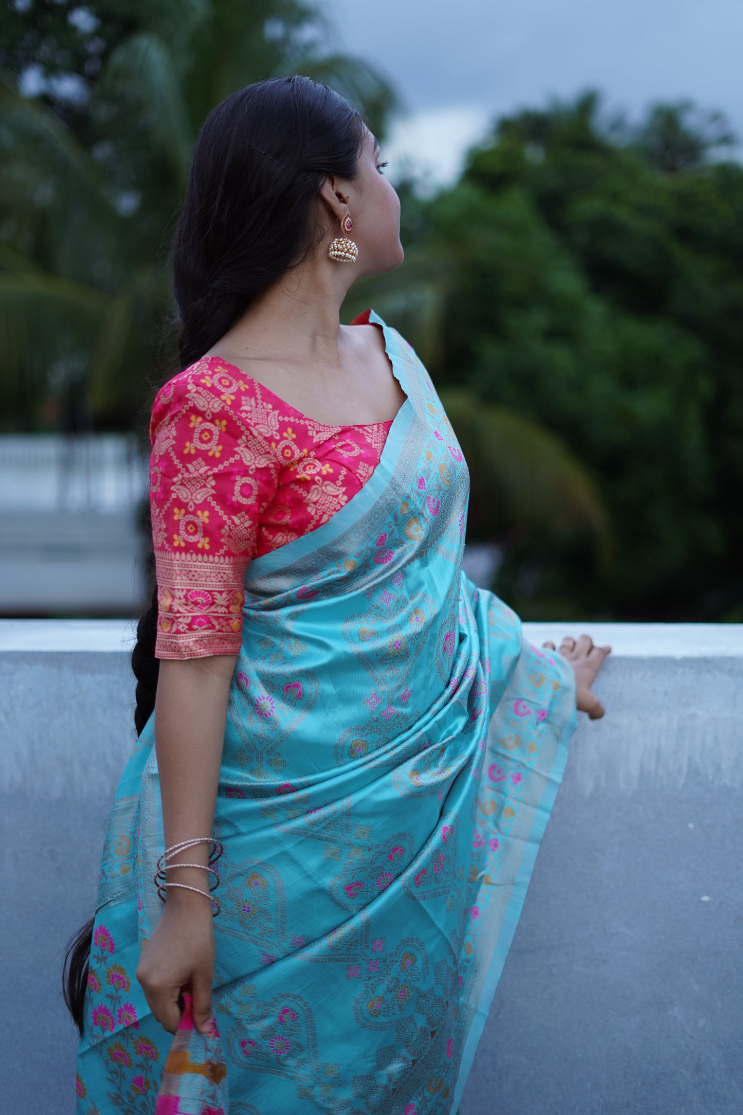 Turquoise Pure Soft Silk Saree With Twirling Blouse Piece