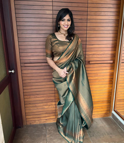 Green Pure Soft Semi Silk Saree With Attractive Blouse Piece