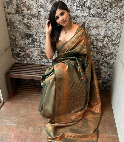 Green Pure Soft Semi Silk Saree With Attractive Blouse Piece