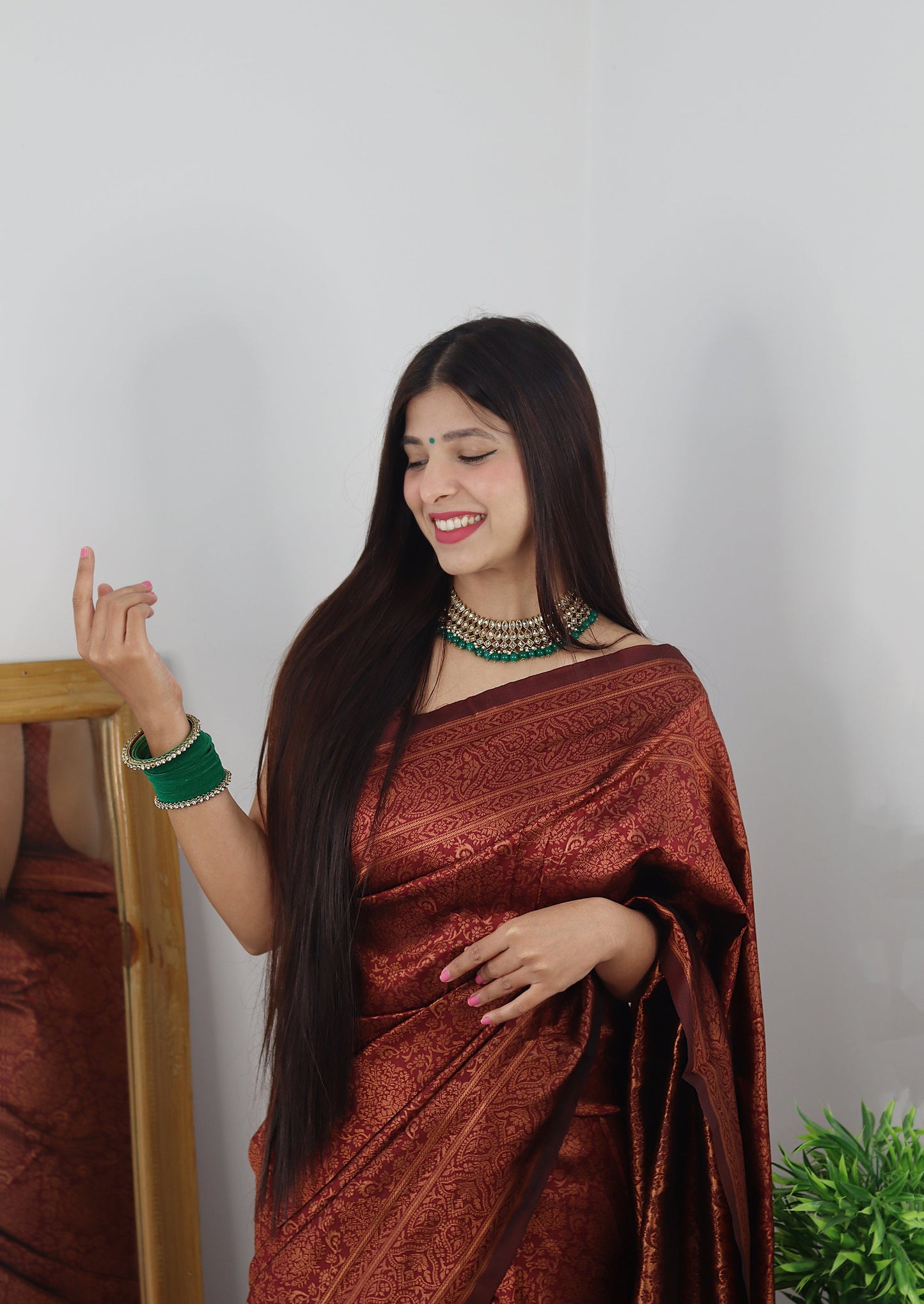 Maroon Pure Soft Silk Saree With Tempting Heavy Brocade Blouse Piece