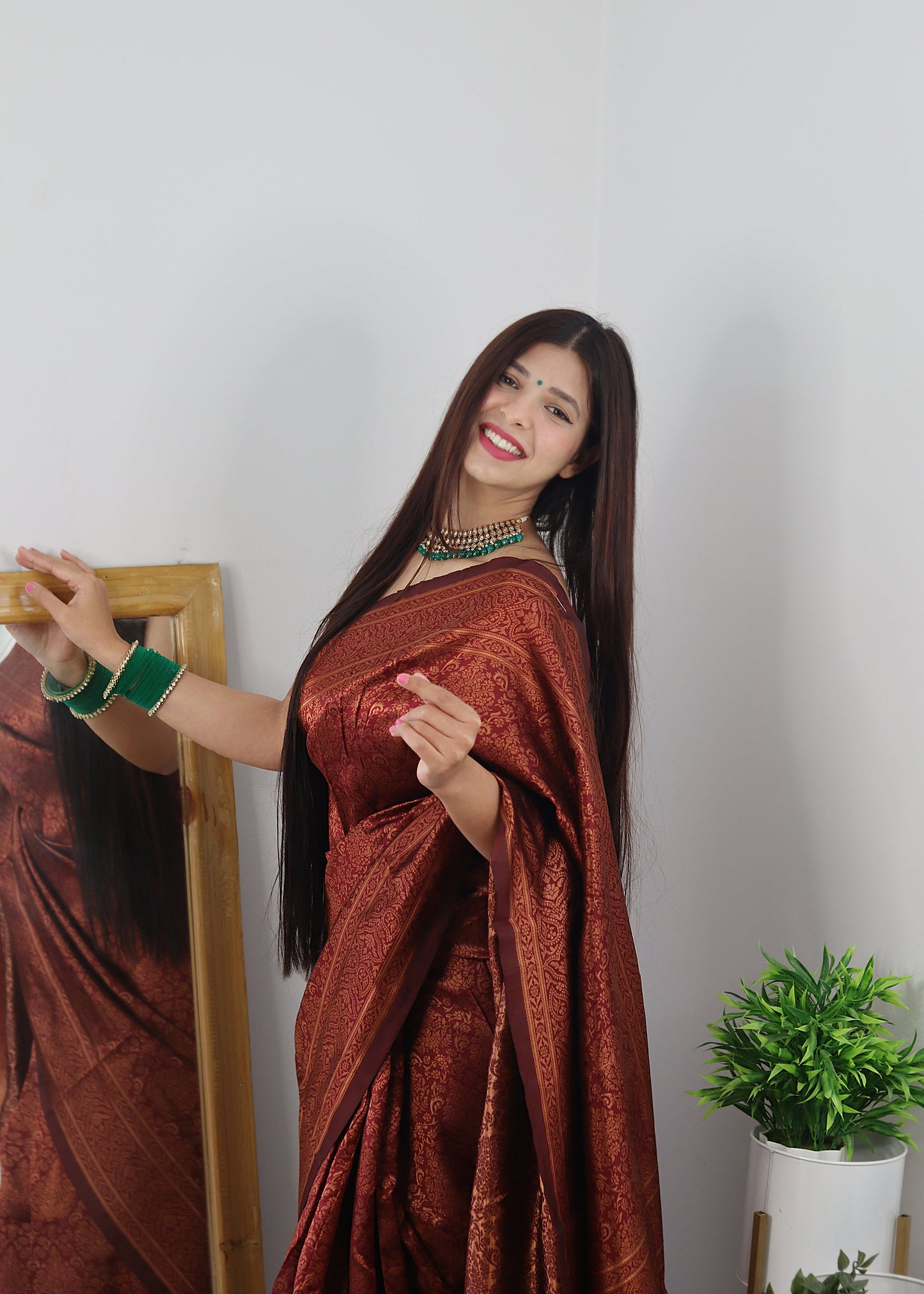Maroon Pure Soft Silk Saree With Tempting Heavy Brocade Blouse Piece
