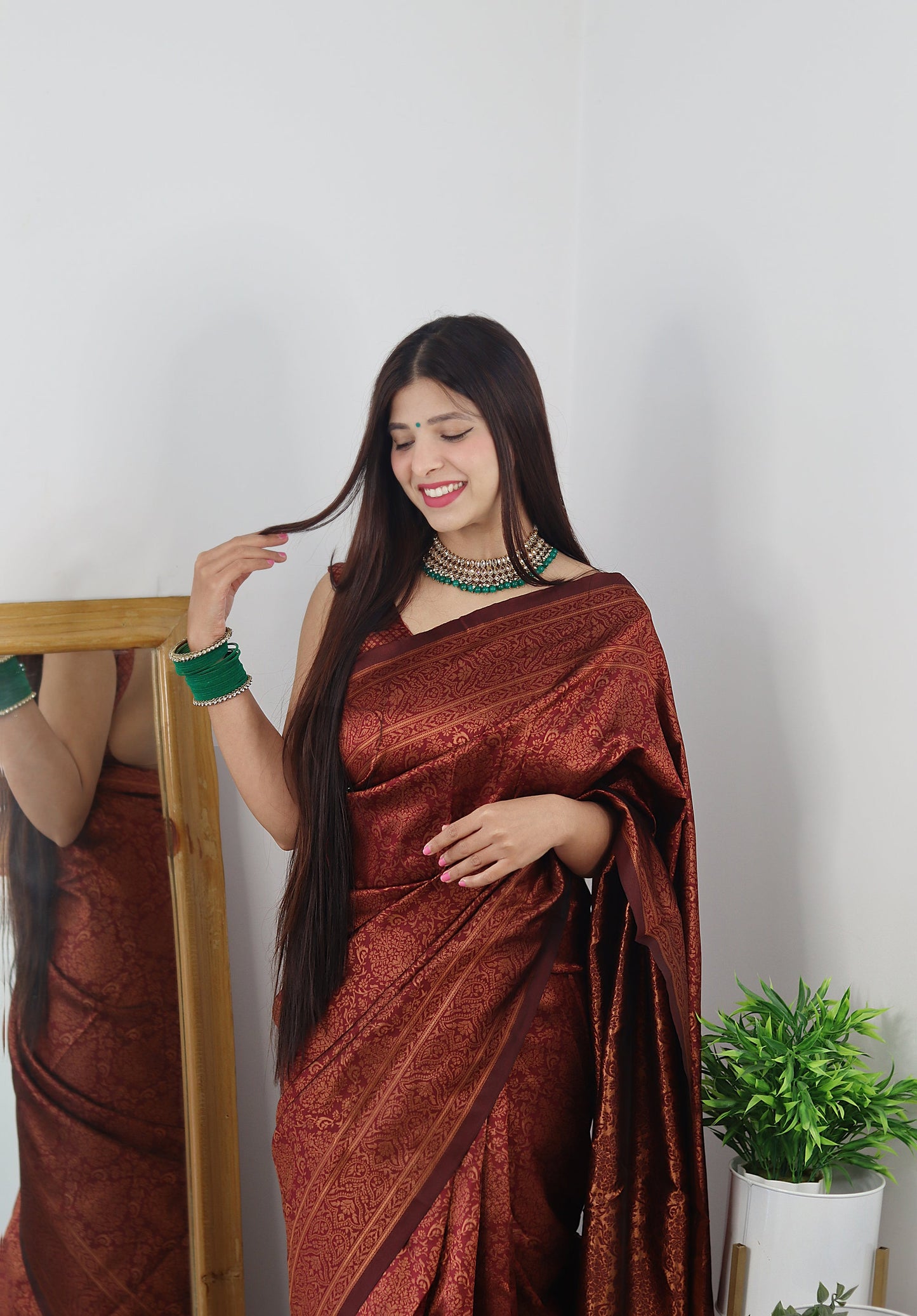 Maroon Pure Soft Silk Saree With Tempting Heavy Brocade Blouse Piece