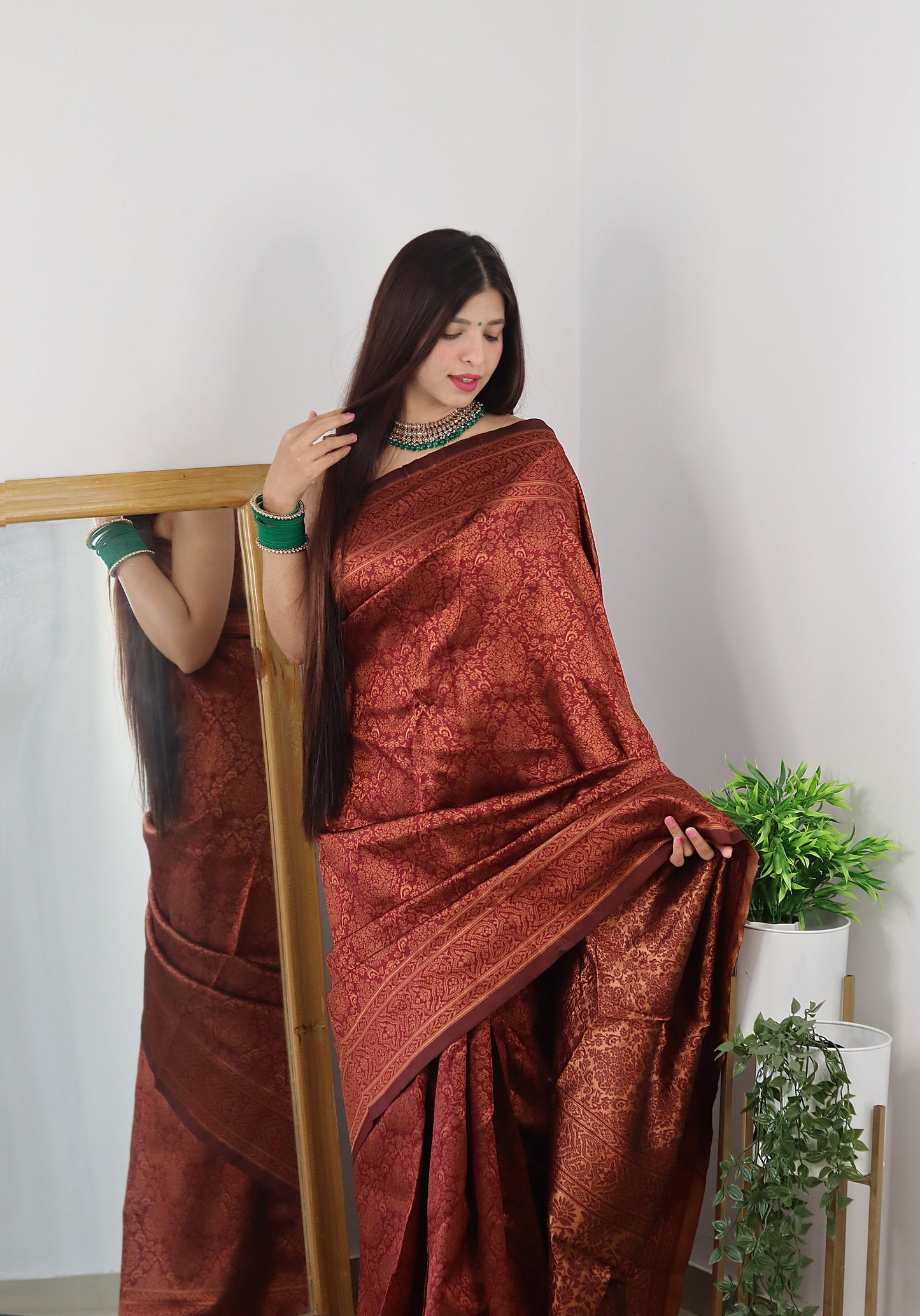 Maroon Pure Soft Silk Saree With Tempting Heavy Brocade Blouse Piece